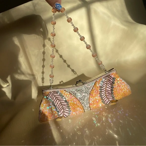 Vintage Beaded Clutch Bag - Picture 5 of 16